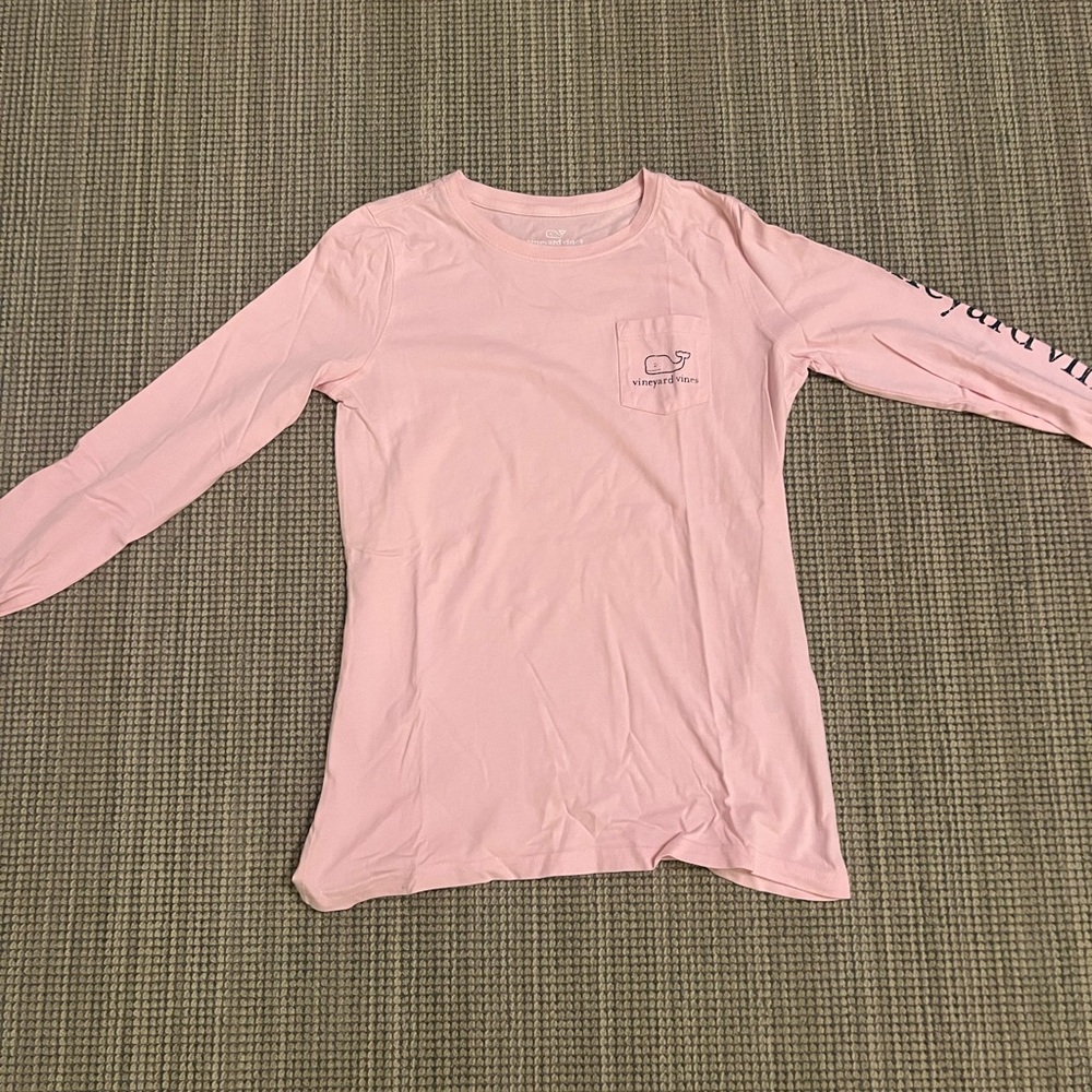 Vineyard Vines Long sleeve.